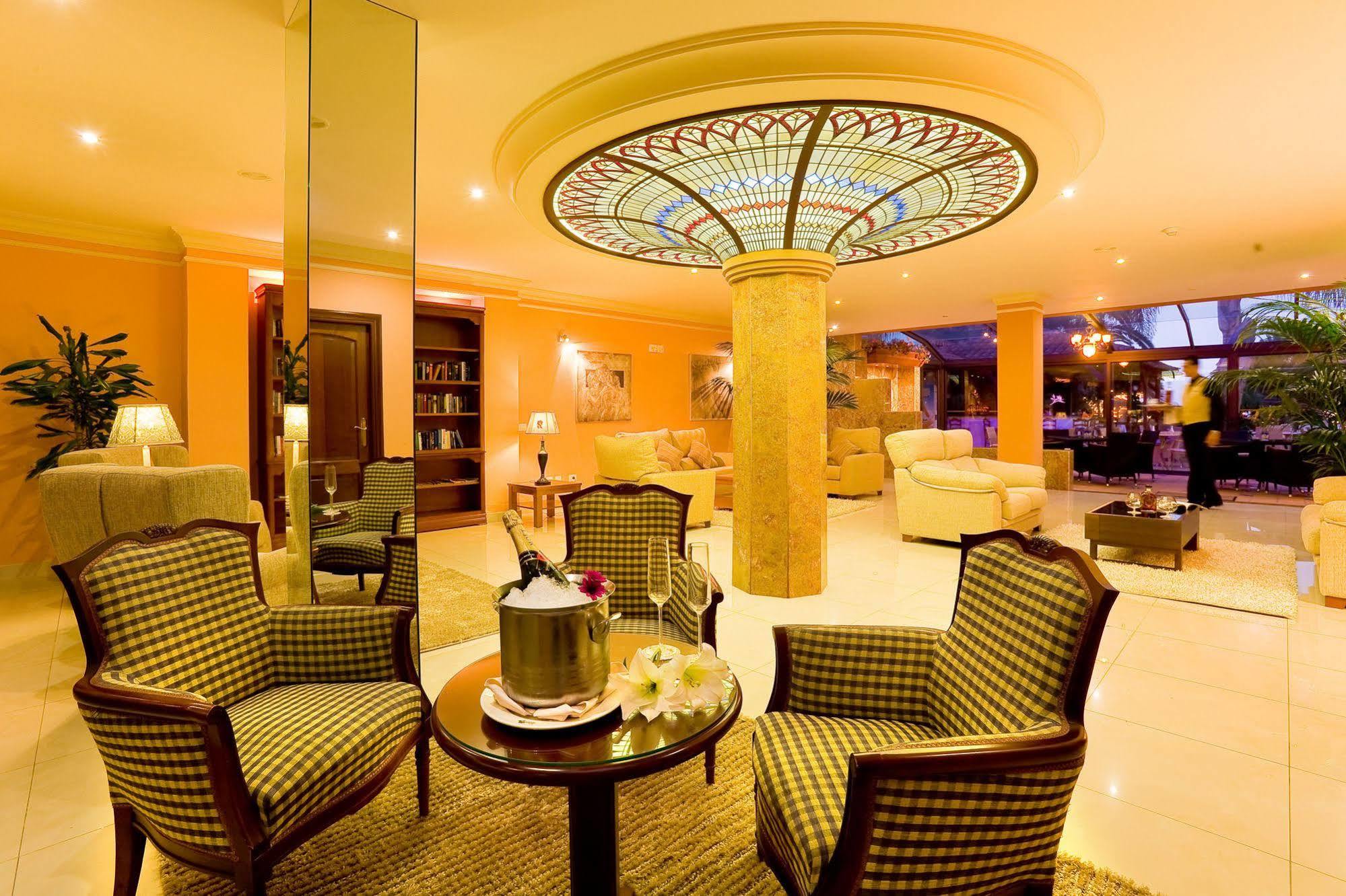 Hotel RIU Garoé Puerto de la Cruz  Extérieur photo